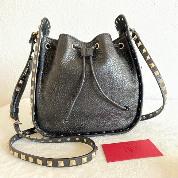 VALENTINO Rockstud Bucket crossbody Bag - Picture 12 of 14
